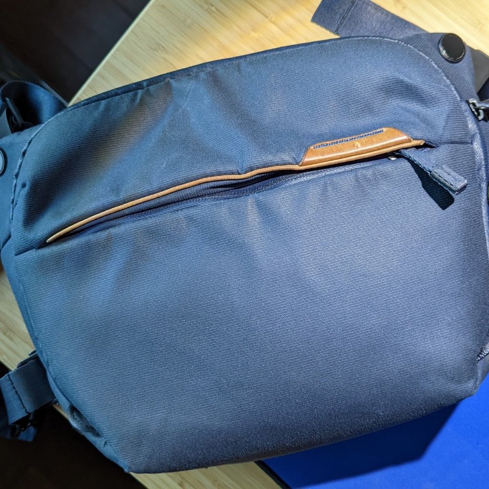 Peak Design 6L Everyday Sling v2 in Midnight